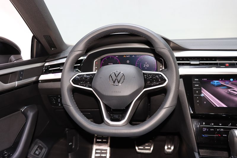 一汽-大众CC 2024款 380TSI 夺目版