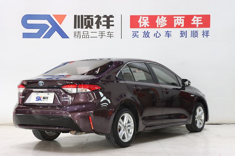 丰田雷凌 2021款 双擎 1.8H E-CVT豪华版