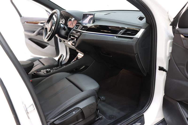 宝马X2 2020款 sDrive25i 领先型M越野套装 国VI