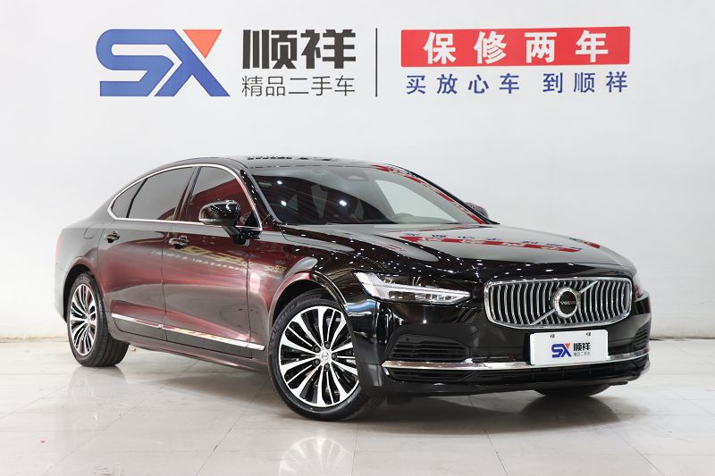 沃尔沃S90插电式混动 2024款 插电式混动 四驱长续航智逸豪华版