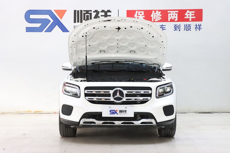 奔驰GLB 2023款 GLB 220 时尚型