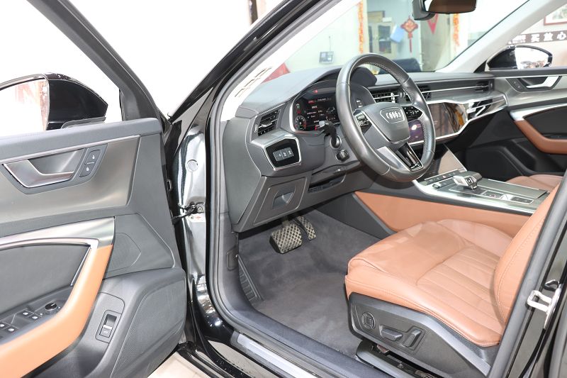 奥迪A6L 2021款 45 TFSI 臻选致雅型