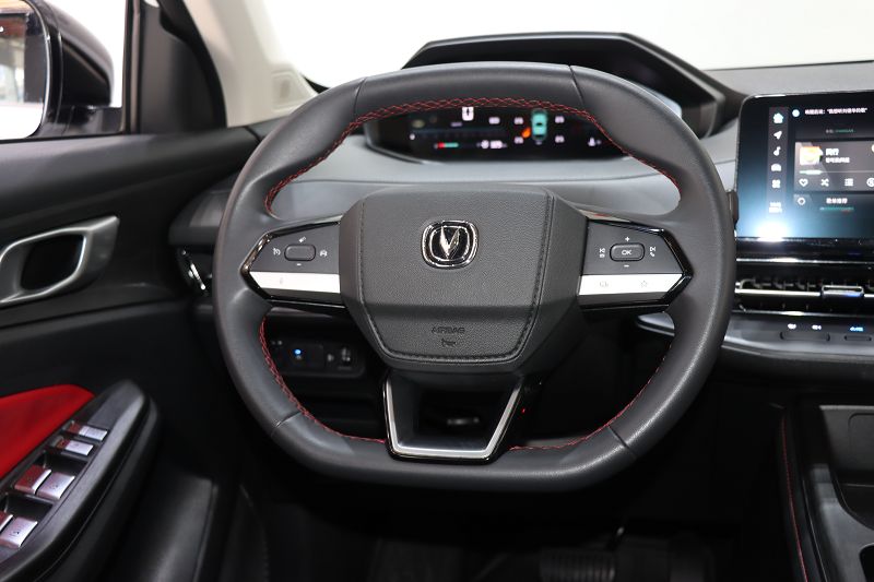 长安CS55 PLUS 2022款 第二代 1.5T DCT豪华型