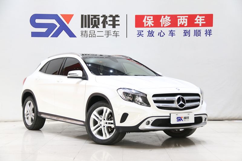 奔驰GLA级 2016款 GLA 200 动感型