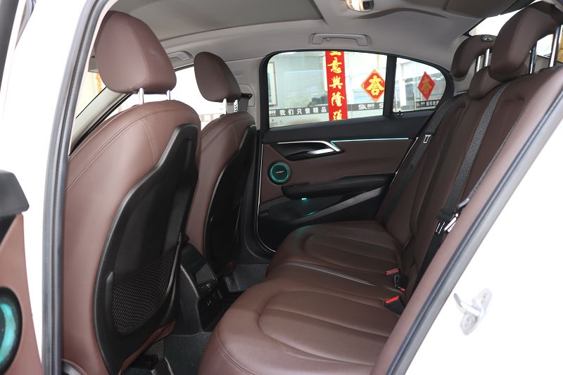 宝马1系 2019款 120i 领先型M运动套装