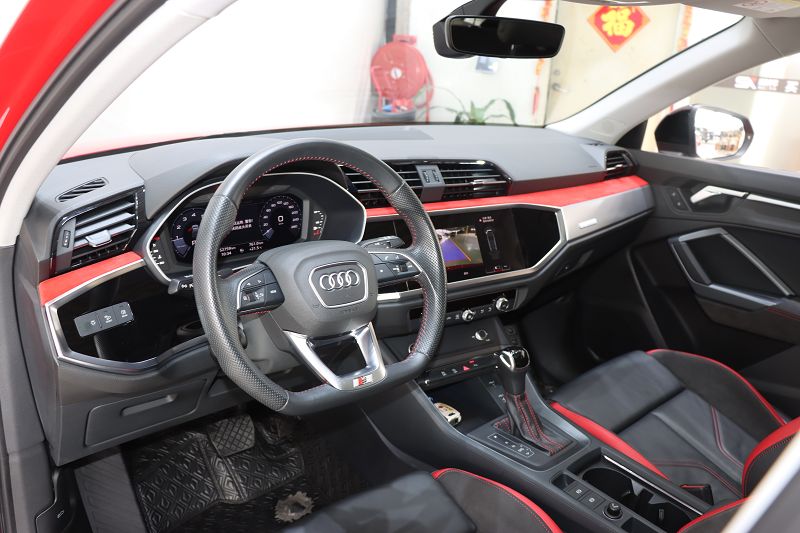 奥迪Q3 Sportback 2020款 40 TFSI 时尚型