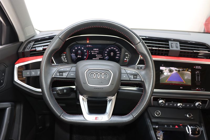 奥迪Q3 Sportback 2020款 40 TFSI 时尚型