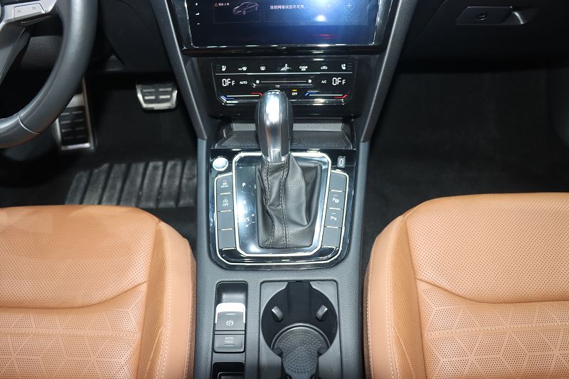 一汽-大众CC 2021款 猎装车 380TSI 猎心版