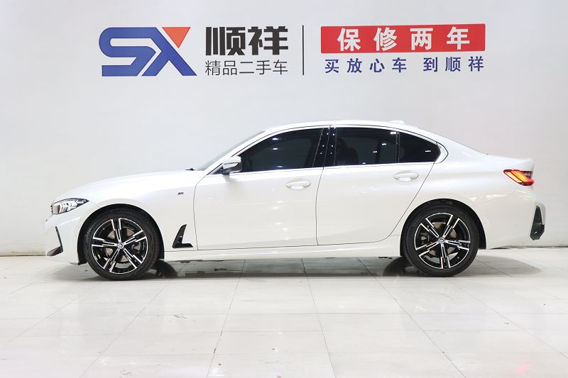 宝马3系 2023款 325i M运动套装