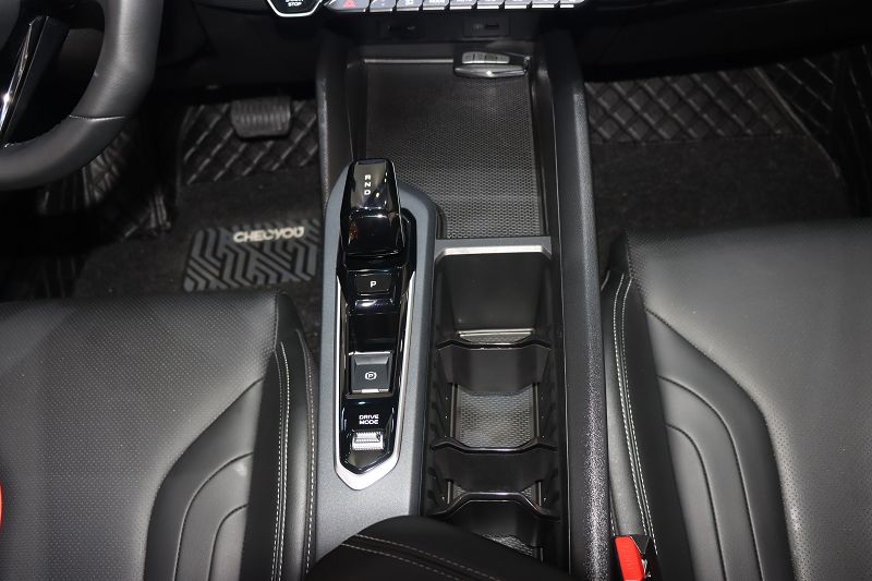 吉利汽车 缤瑞 2024款 COOL 1.5T DCT龙腾版
