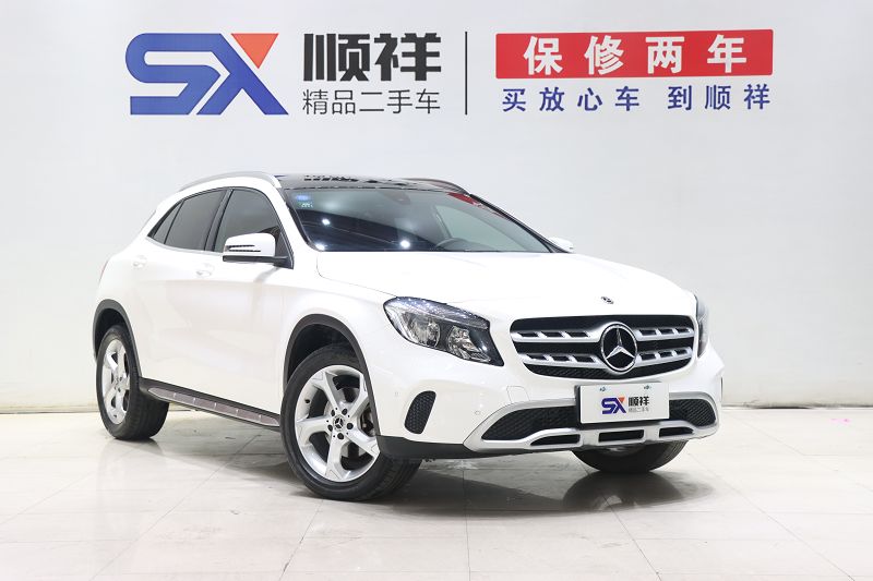 奔驰GLA级 2019款 GLA 200 动感型
