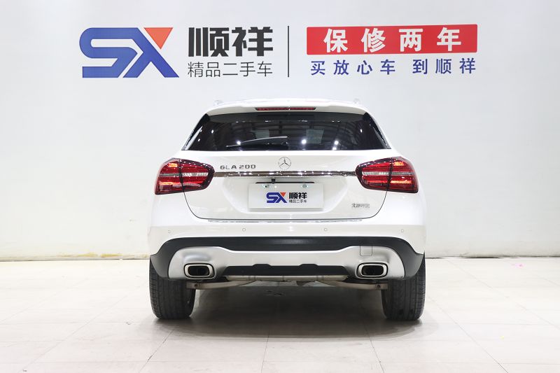 奔驰GLA级 2019款 GLA 200 动感型