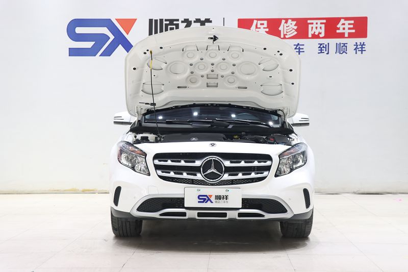 奔驰GLA级 2019款 GLA 200 动感型