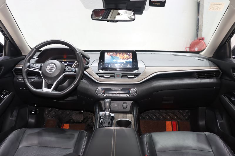 日产 天籁 2021款 2.0L XL Upper AD1 智行领航版