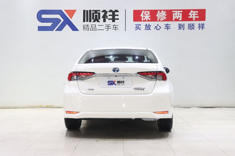 丰田 卡罗拉 2021款 双擎 1.8L E-CVT精英版