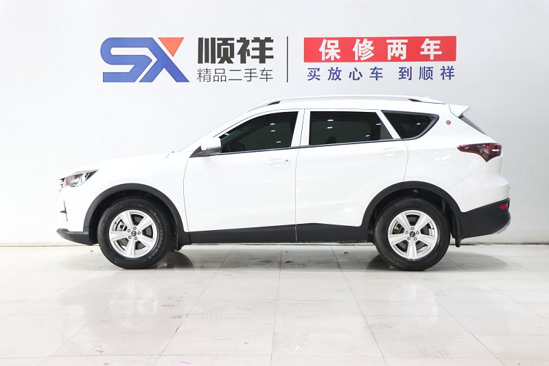 捷途X70M 2022款 1.5T 手动前卫伙伴型 7座