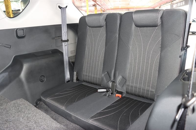 捷途X70M 2022款 1.5T 手动前卫伙伴型 7座