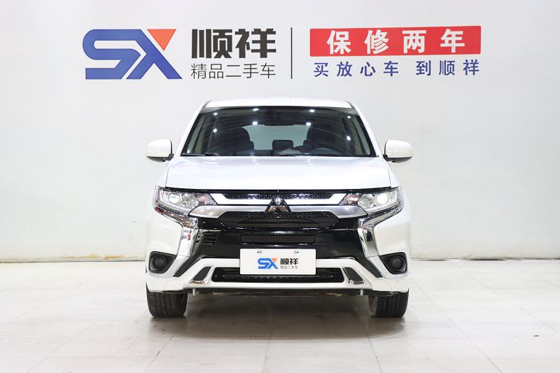 三菱 欧蓝德 2021款 改款 2.0L 两驱畅行版 5座