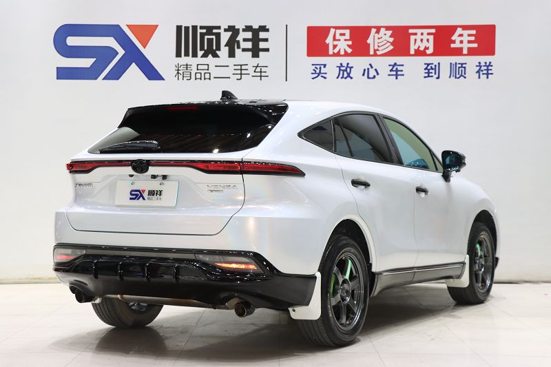 丰田 威飒 2022款 2.0L CVT两驱豪华版