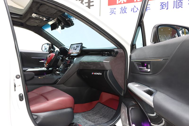 丰田 威飒 2022款 2.0L CVT两驱豪华版