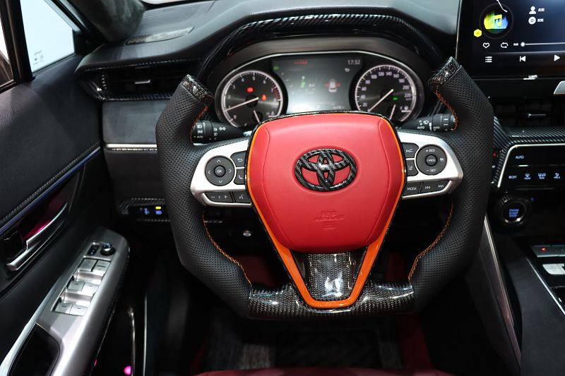 丰田 威飒 2022款 2.0L CVT两驱豪华版