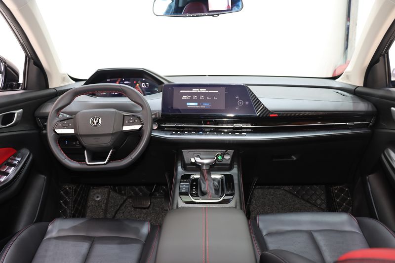 长安CS55 PLUS 2022款 第二代 1.5T DCT豪华型