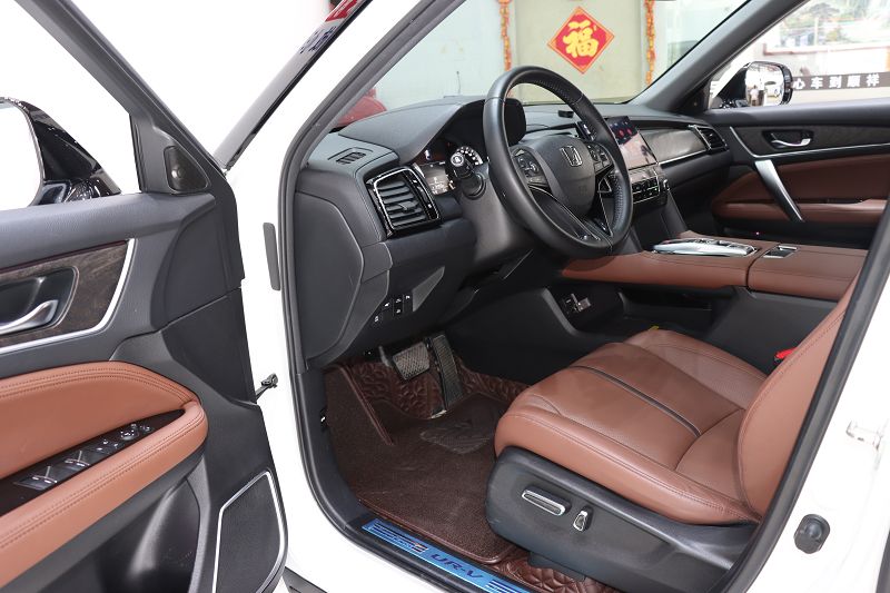 本田UR-V 2020款 370TURBO 两驱尊雅版