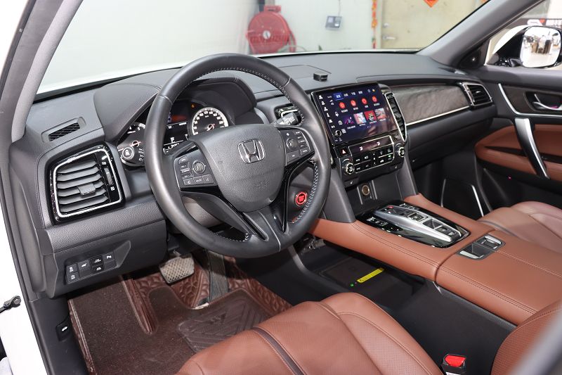 本田UR-V 2020款 370TURBO 两驱尊雅版