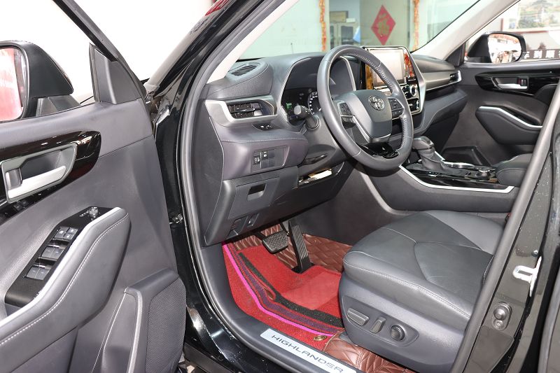 丰田 汉兰达 2022款 2.0T 380T 四驱豪华版 7座