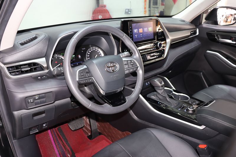 丰田 汉兰达 2022款 2.0T 380T 四驱豪华版 7座