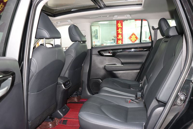 丰田 汉兰达 2022款 2.0T 380T 四驱豪华版 7座