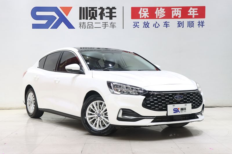 福特 福克斯 2020款 三厢 EcoBoost 180 自动锋潮型 国VI