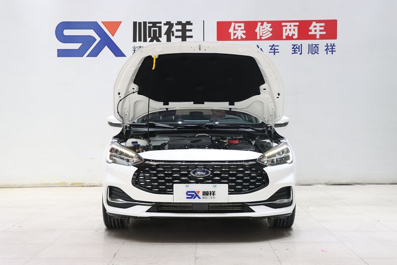 福特 福克斯 2020款 三厢 EcoBoost 180 自动锋潮型 国VI