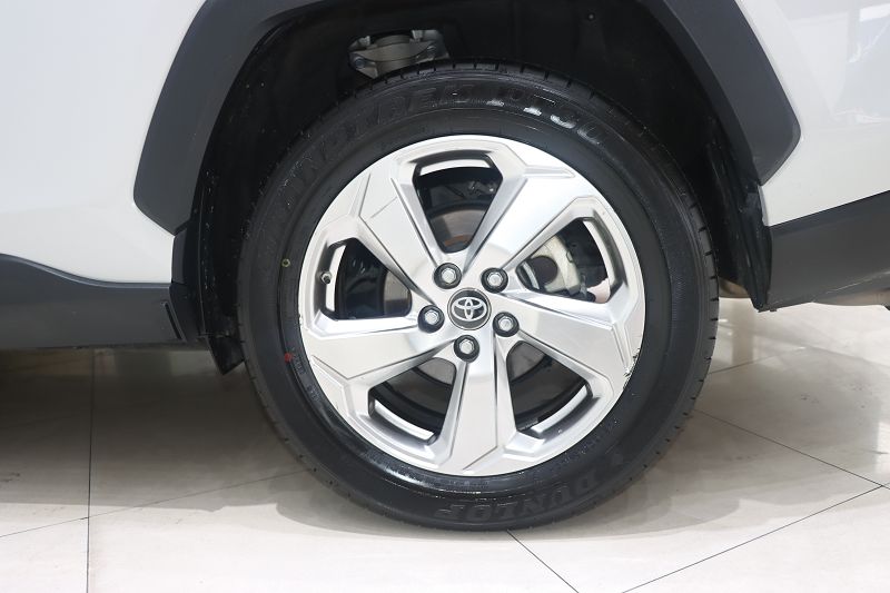 丰田 RAV4荣放 2022款 2.0L CVT两驱风尚Plus版