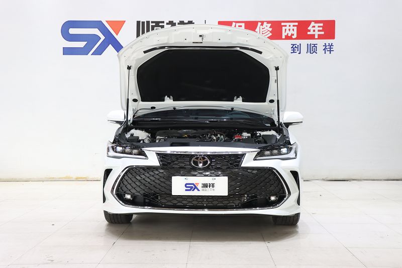 丰田亚洲龙 2023款 2.5L 豪华版