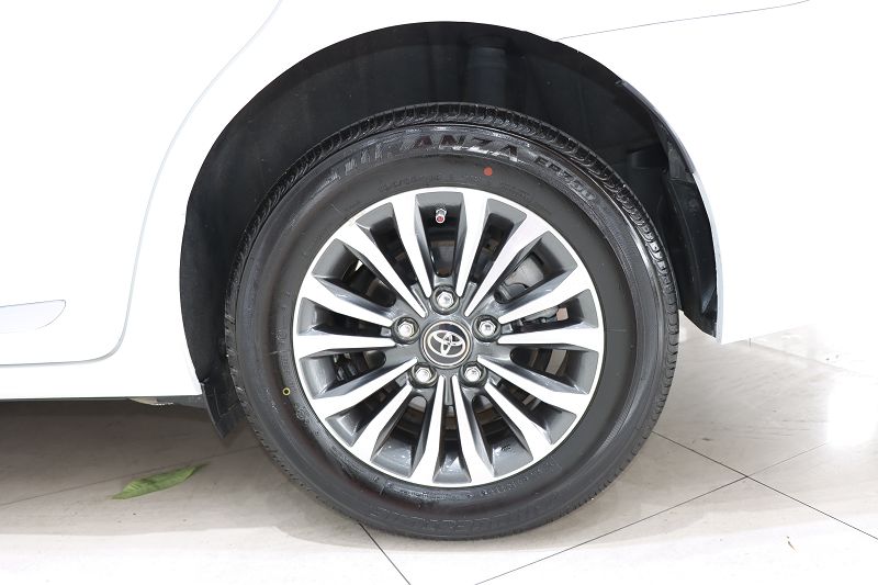 丰田卡罗拉 2017款 改款 1.2T S-CVT GL-i