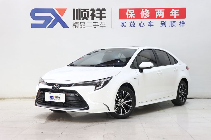 丰田 雷凌 2024款 智能电混双擎 1.8L 豪华版