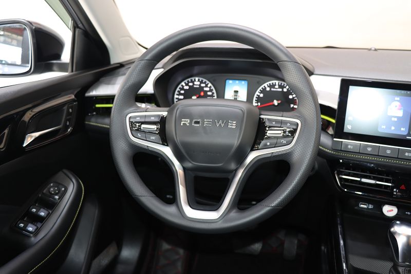 荣威i5 2021款 1.5L CVT铂金版 国VI