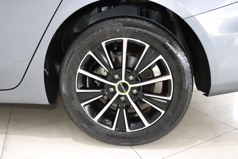 荣威i5 2021款 1.5L CVT铂金版 国VI