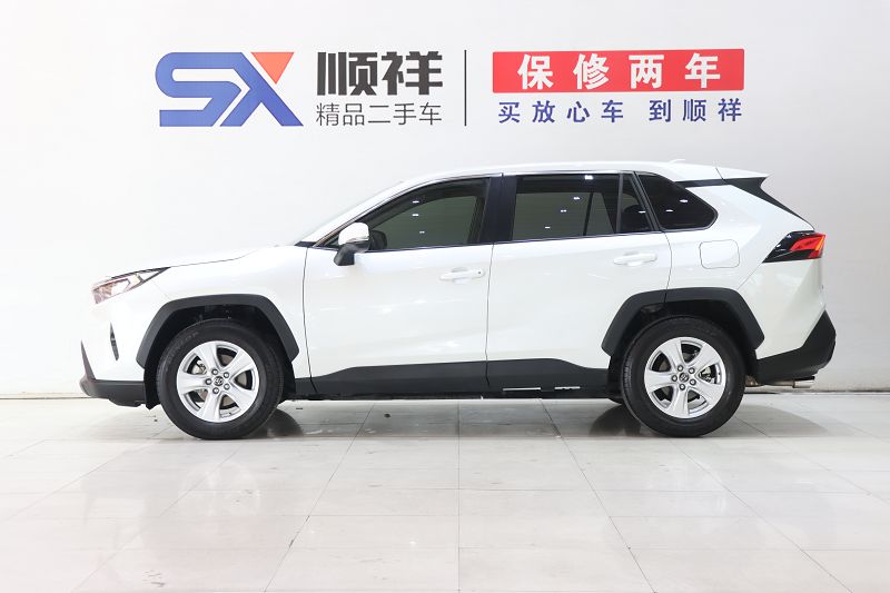 丰田 RAV4荣放 2022款 2.0L CVT两驱都市版