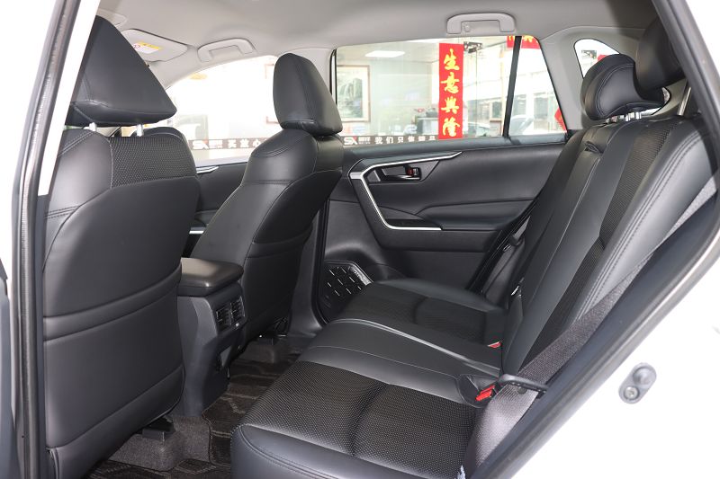 丰田 RAV4荣放 2022款 2.0L CVT两驱都市版