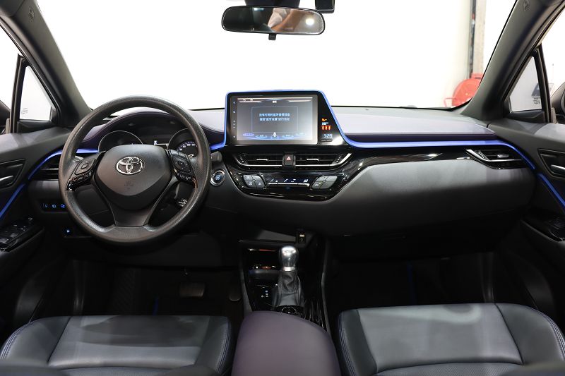 丰田C-HR 2020款 2.0L 领先版