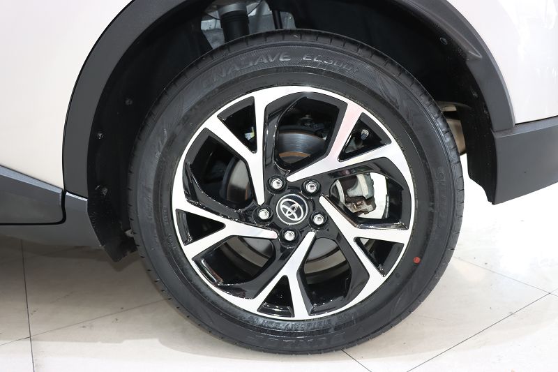 丰田C-HR 2020款 2.0L 领先版