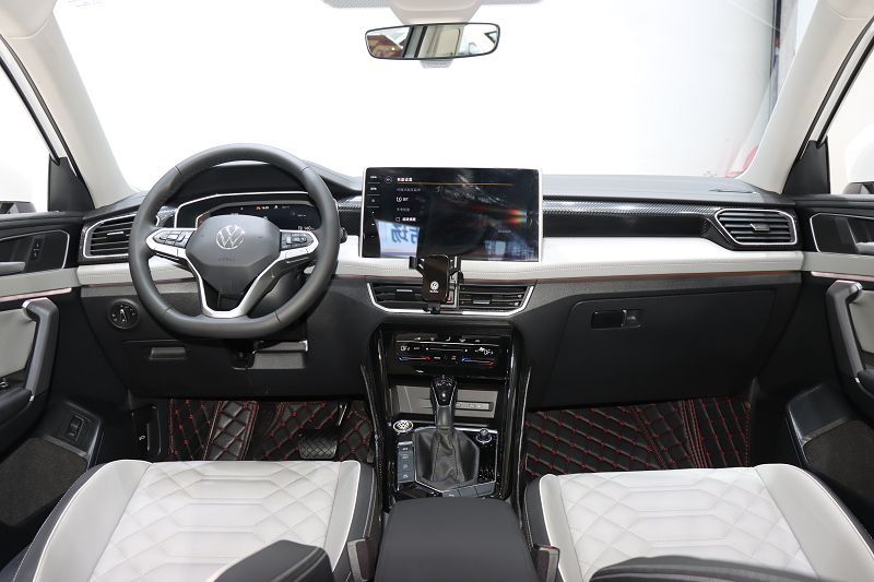 大众 探岳 2024款 330TSI 两驱豪华Plus进阶版