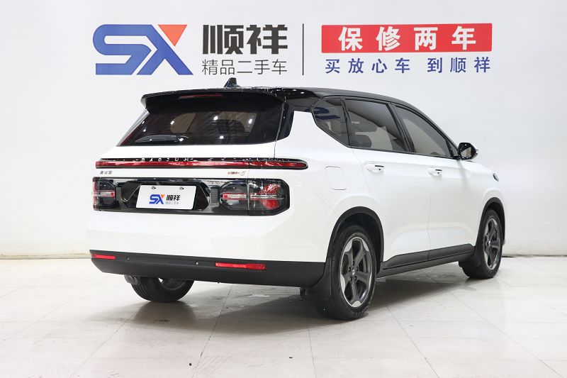 宝骏RM-5 2019款 1.5T CVT 24小时在线尊贵型 6座