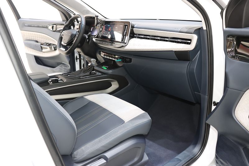 宝骏RM-5 2019款 1.5T CVT 24小时在线尊贵型 6座