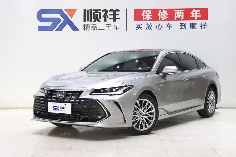 丰田 亚洲龙 2022款 双擎 2.5L XLE尊贵版