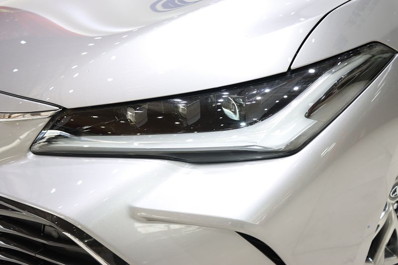 丰田 亚洲龙 2022款 双擎 2.5L XLE尊贵版