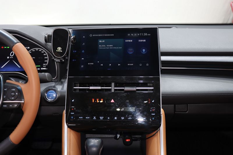 丰田 亚洲龙 2022款 双擎 2.5L XLE尊贵版