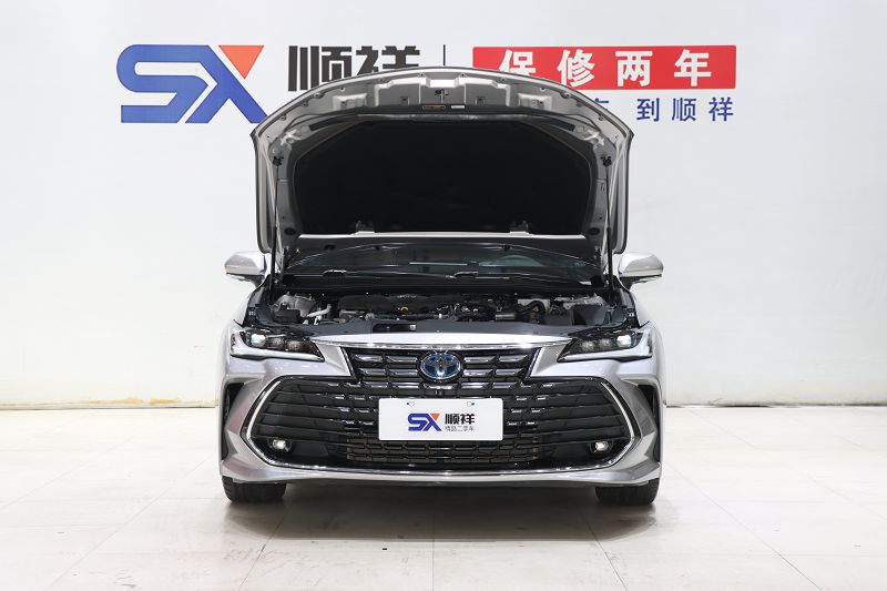 丰田 亚洲龙 2022款 双擎 2.5L XLE尊贵版